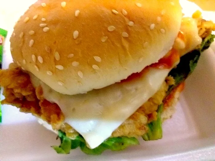 Zinger Cheese Burger|Mkkaiysさん