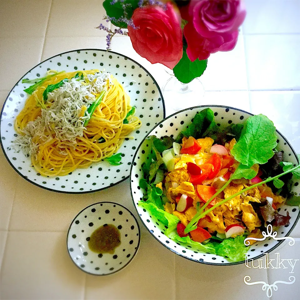 *シラスと生姜の柚子ソースパスタ*ふんわりたまごのサラダ|tukkyさん