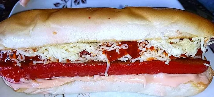 merienda for today hotdog with cheese

35.00 pesos each free delivery lamao area only|Claire M Hernandezさん