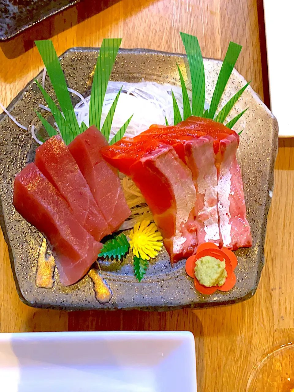 津軽海峡鮮魚店　海峡サーモン　と　マグロ|スヌーピーさん