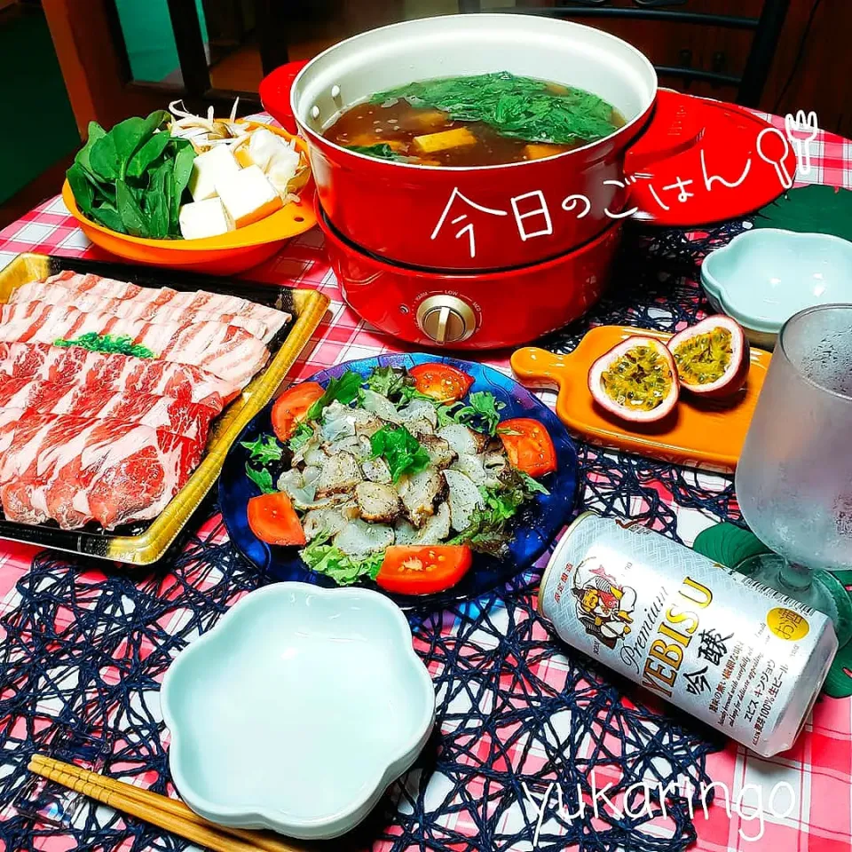 昨夜の晩ご飯🌃🍴
イベリコ豚のしゃぶしゃぶ🐽🥓
炙りタコ🐙のカルパッチョ
パッションフルーツ|yukaringoさん