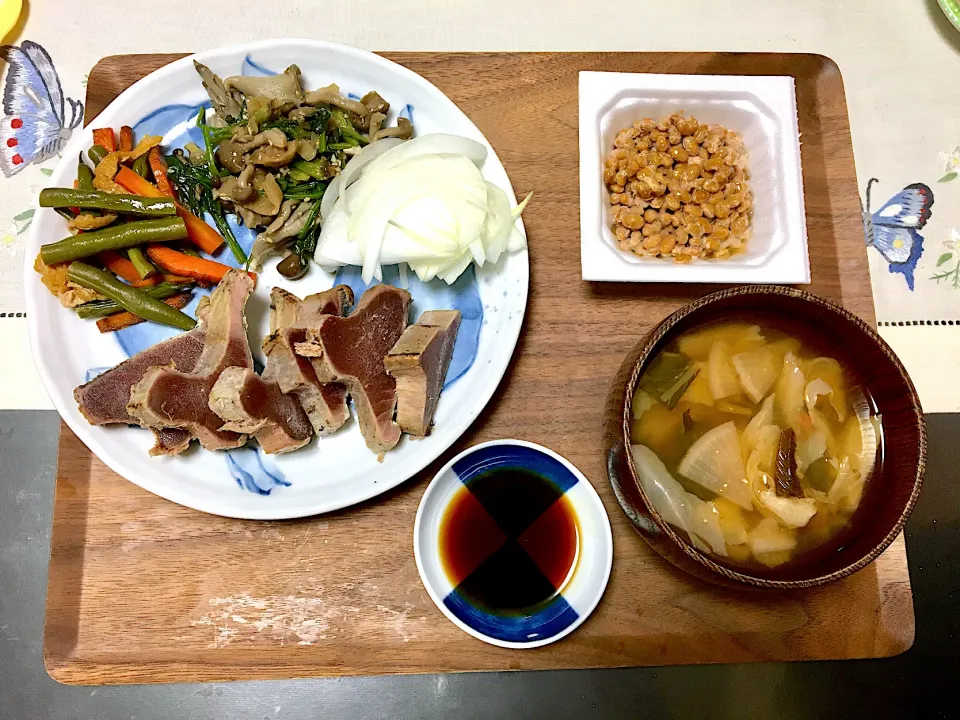 Snapdishの料理写真:カツオのたたきのご飯|みよさん