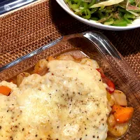 Snapdishの料理写真:エビ🍤とお野菜のお豆腐グラタン🍅|Plum treeさん