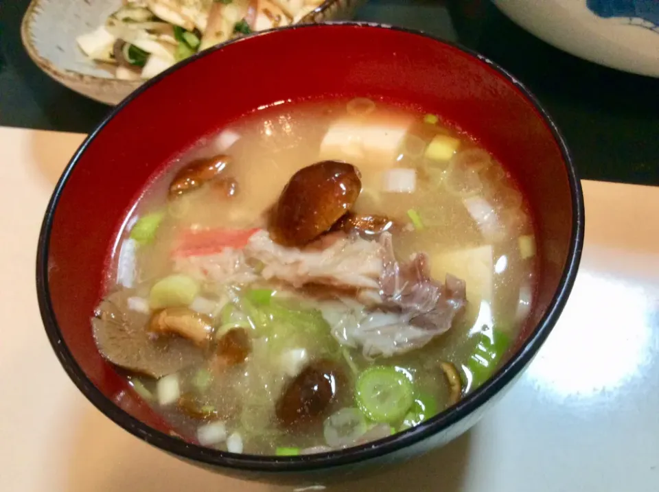 Snapdishの料理写真:キンメのアラと豆腐となめこの味噌汁|Takeshi  Nagakiさん