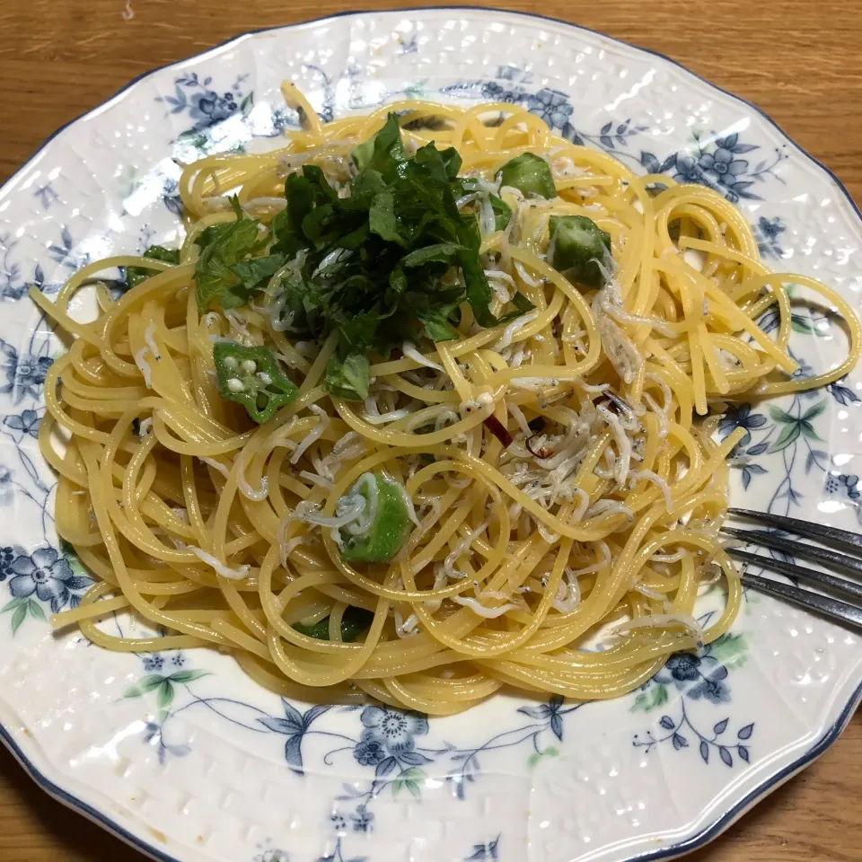 Snapdishの料理写真:しらすとオクラの和風パスタ|Hideko  Tanakaさん