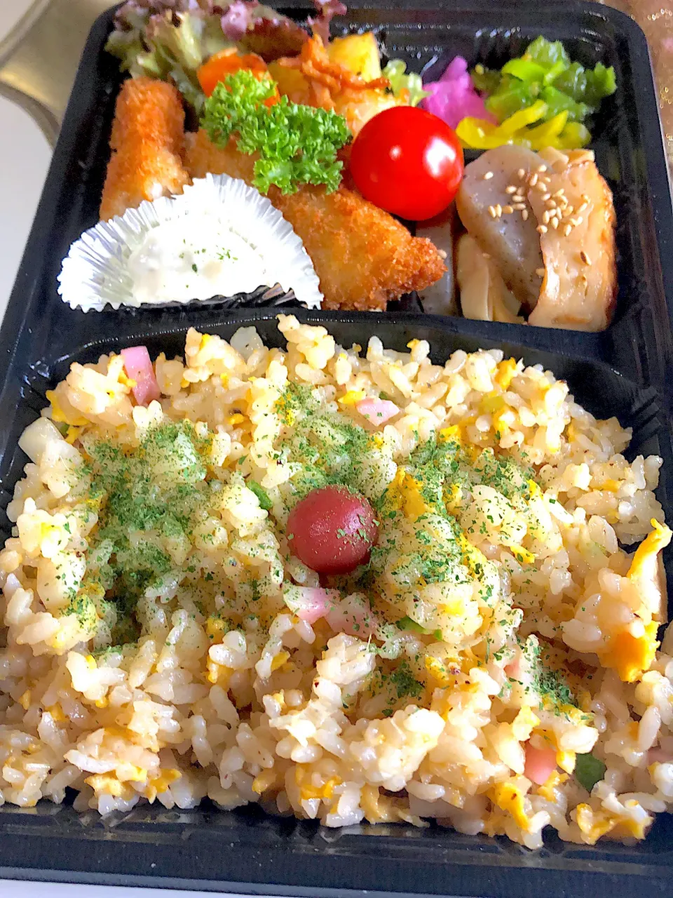 #もも弁＃本当日替わり＃チャーハン弁当#600円＃マカロニサラダ付き🥗|まろももかさん