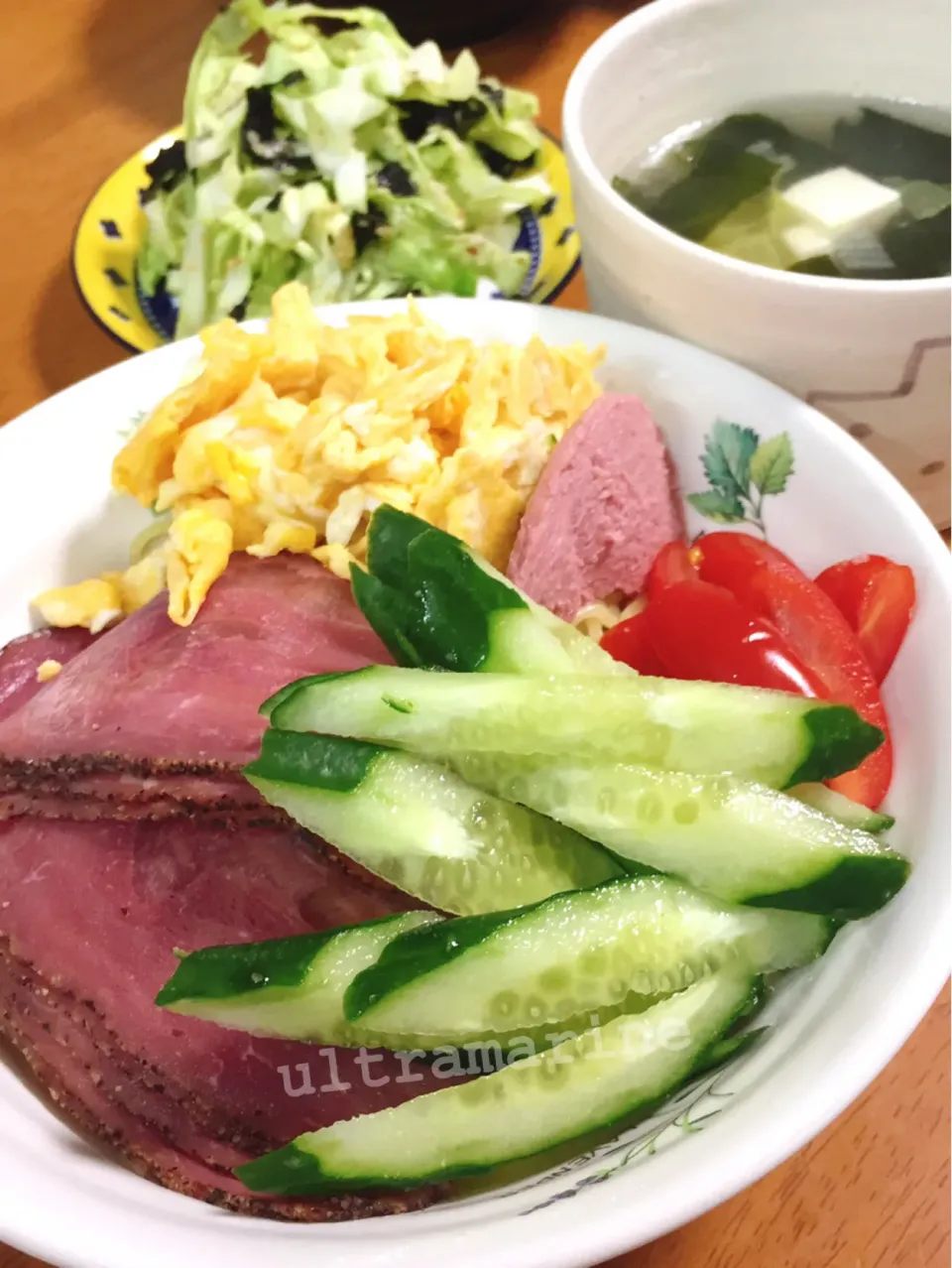 Snapdishの料理写真:＊在宅お昼ごはん♪パストラミビーフの冷やし中華＊|ultramarineさん