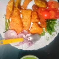 fish fritter with salad cooked and green sauce|sara fさん