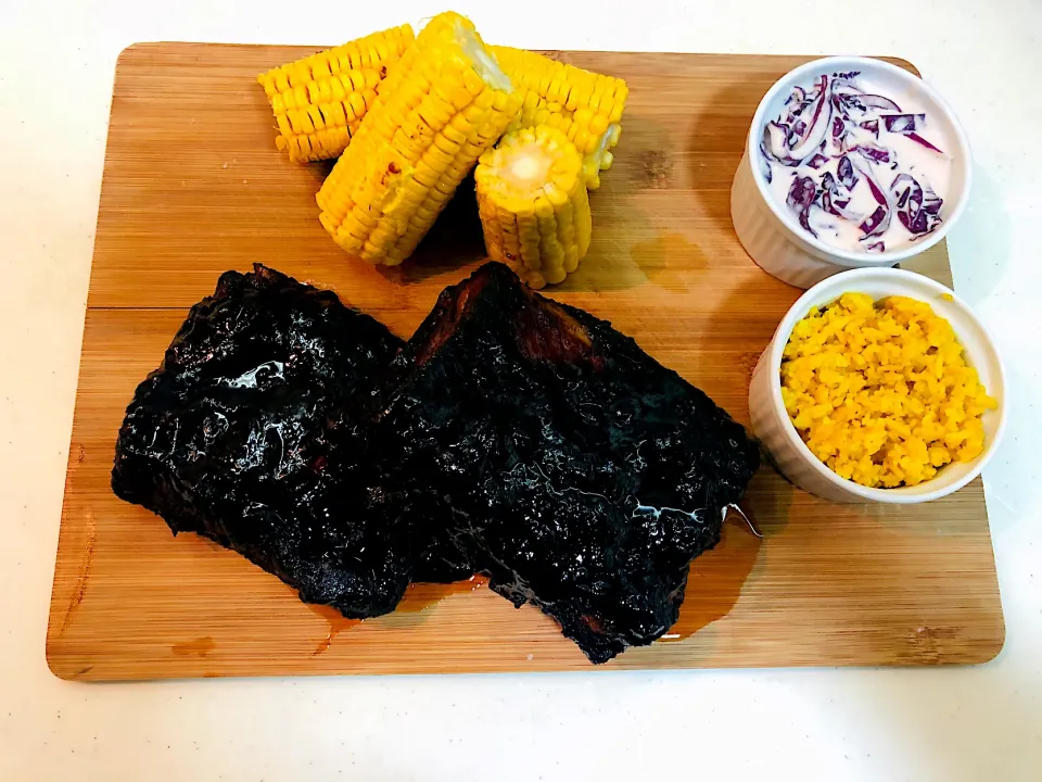 Baby Back Ribs with Corn in the cob, coleslaw and Turmeric Rice|Elenorさん