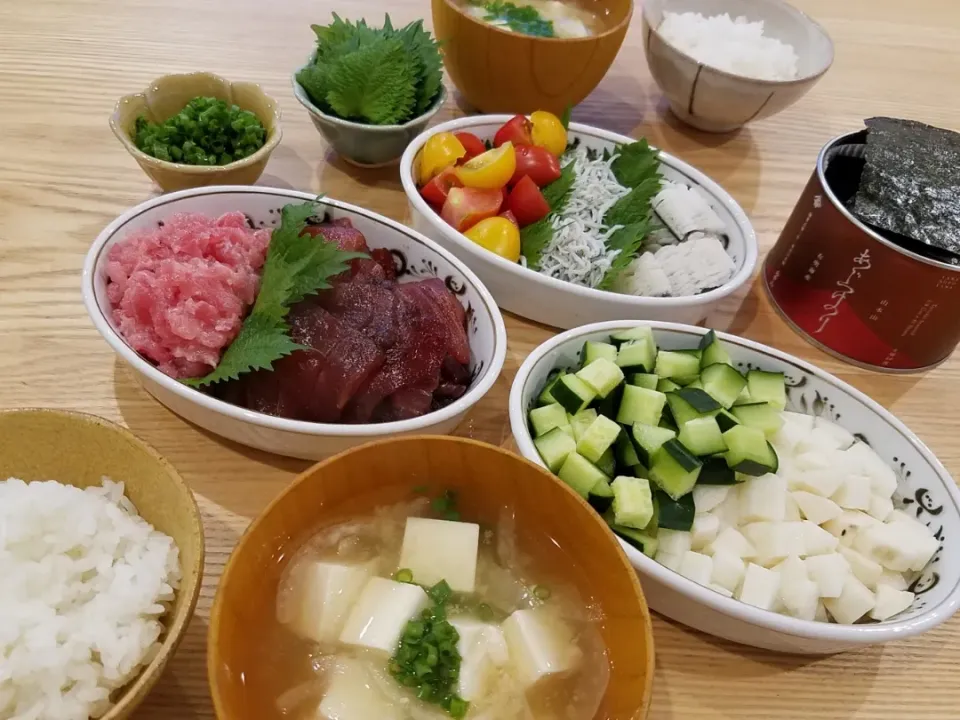 Snapdishの料理写真:お好み海鮮丼！|ひんひさん