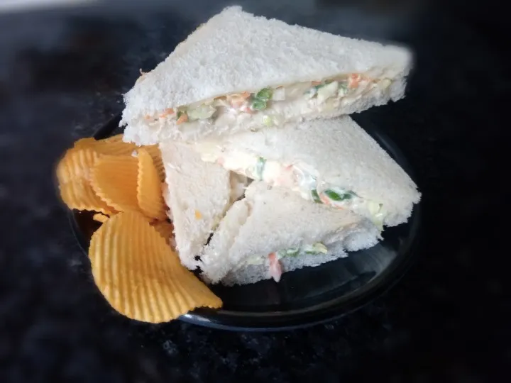 Vegetable Mayonnaise Sandwich
https://youtu.be/Z8KTky0PFsQ
plz visit my YouTube channel for more such recipes 😋|Food philicさん