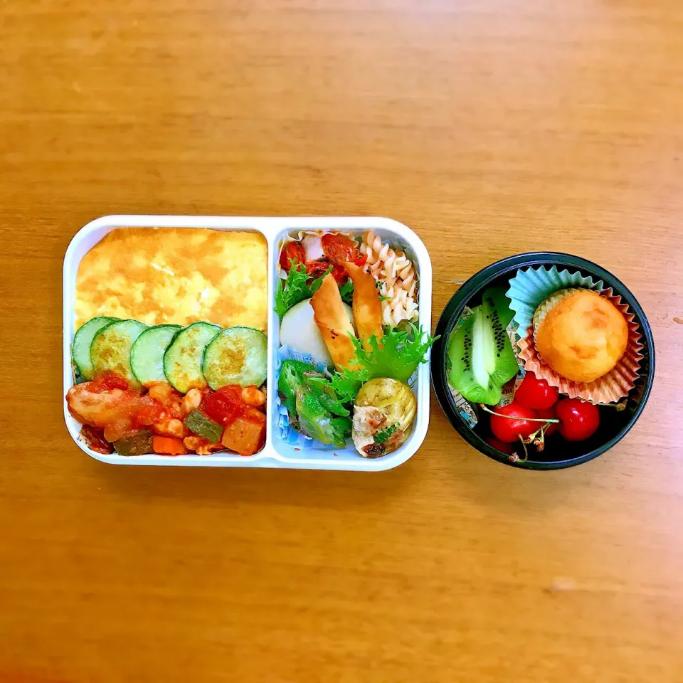 オムライス&チキントマト煮弁当|むろこ。さん