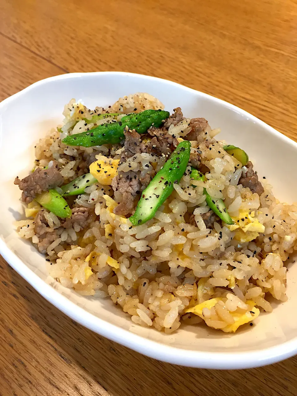 アスパラと牛肉のGBS炒飯|まつださんさん