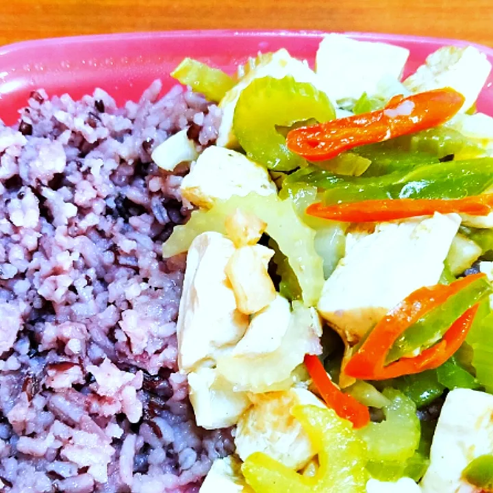 Purple Rice & Celery with Soy Tofu|Harlina  (Malaysia)さん