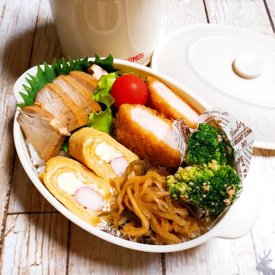 Snapdishの料理写真:☺️鶏チャーシュー丼弁当☺️
2020・06/30|Laniさん