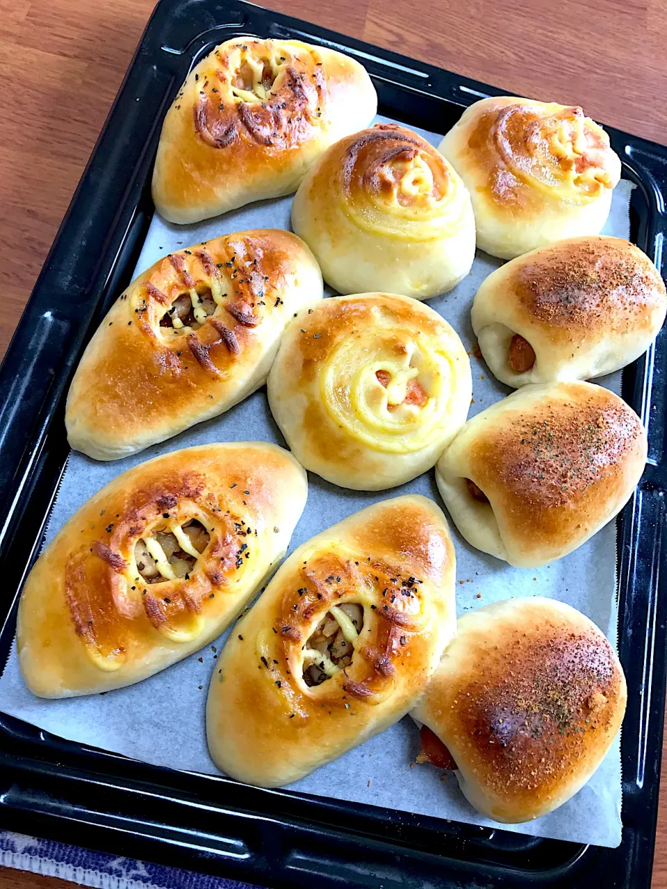 焼きたてほやほやパン🍞|かなさん