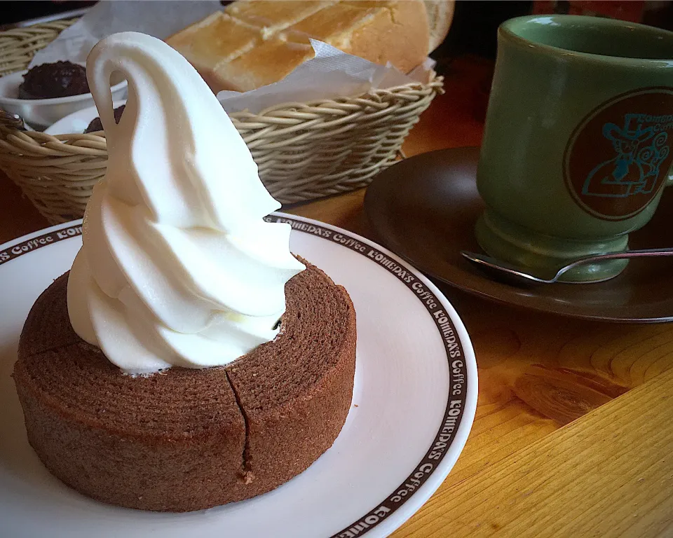 Snapdishの料理写真:コメダでモーニング🍽欲張ってかき氷も🍧|やないゆいさん