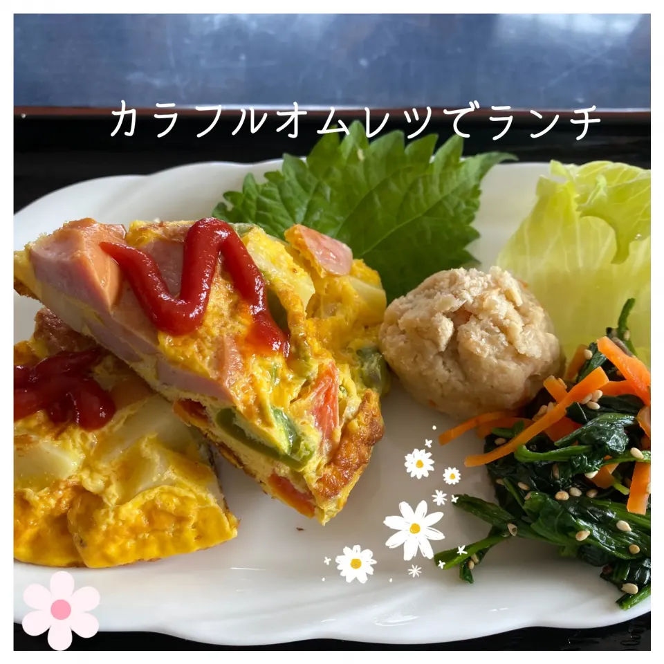 Snapdishの料理写真:買い物で遅くなったので昨日のオムレツでランチ|いのっちさん