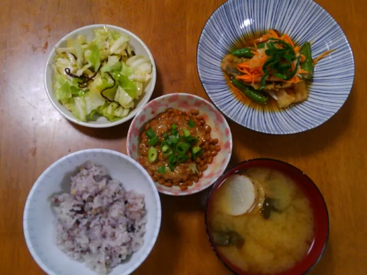 ６月３０日　鯵の南蛮漬け　キャベツの塩昆布和え　納豆　山芋とわかめのお味噌汁|いもこ。さん