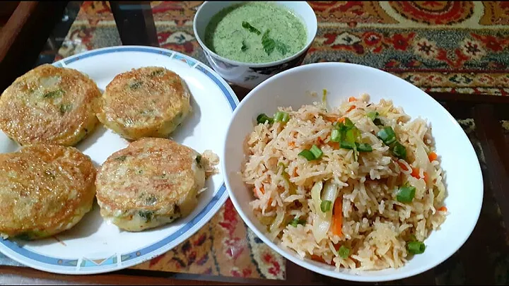 veg rice,  potato kebab,  mint chutney|gustomesiaさん