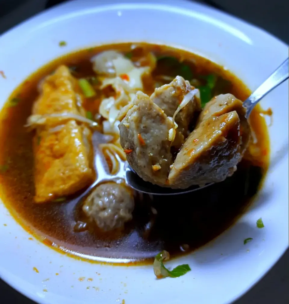 Snapdishの料理写真:Bakso Wonogiri - Indonesian culinary Wonogiri meatball soup. 👍🏻👍🏻👍🏻👍🏻|Asti 🌸🌸さん