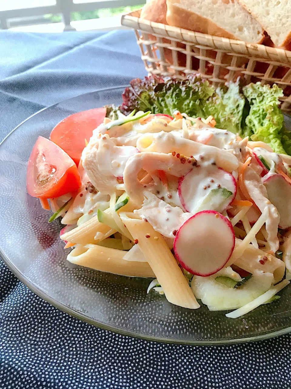 これうまハニーマスタードソースでペンネのサラダ🥗|とんちんさん