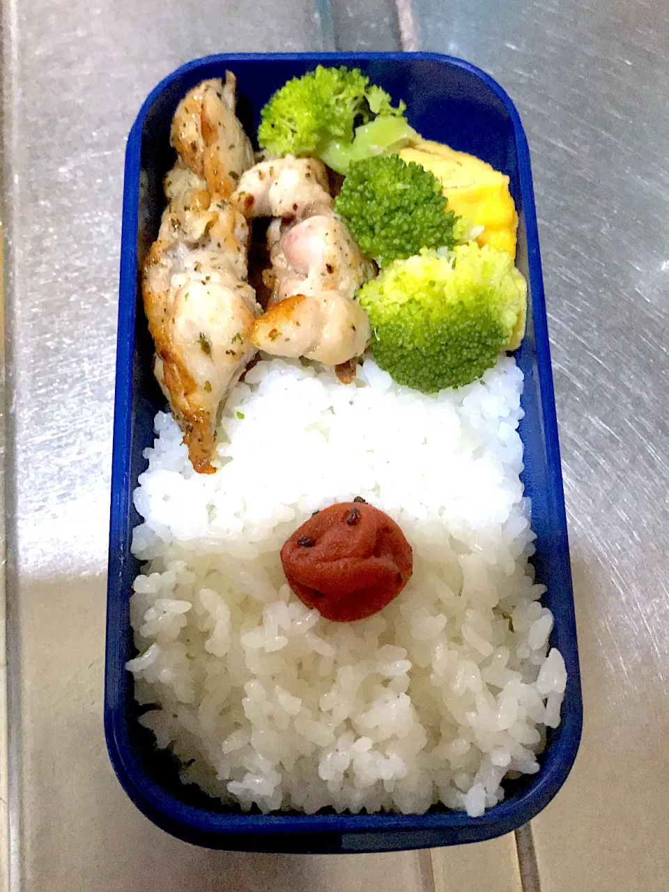 バジルチキンのお弁当♪|こーやさん