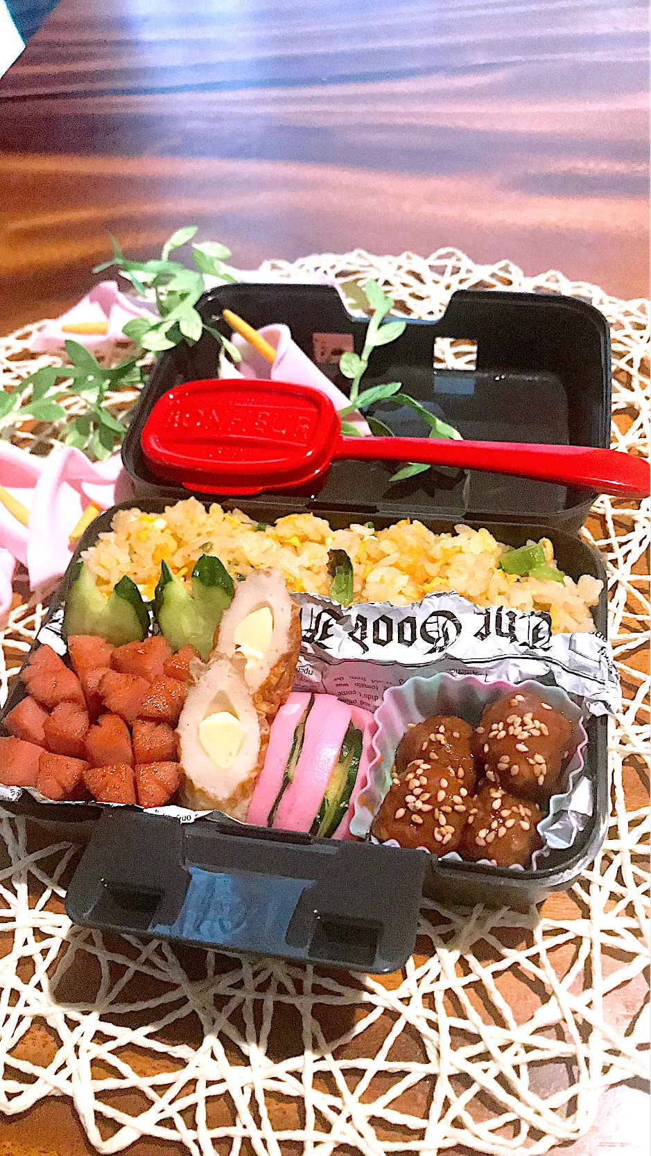 Snapdishの料理写真:🌺お弁当🌺チャーハン♡︎♡︎|🌼はなちゃん🌼さん