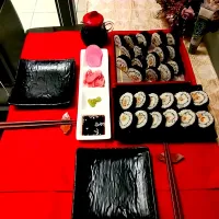 just simpel sushi tuna roll maki
myhomemade today😍|Christine Nataliaさん