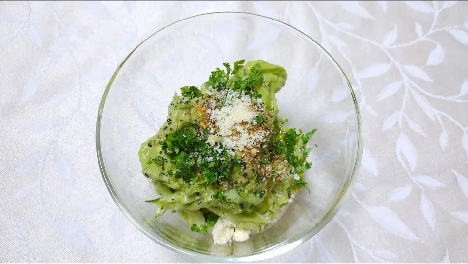 ズッキーニのパスタサラダ🍝
アボカドソース和え|卯月さん