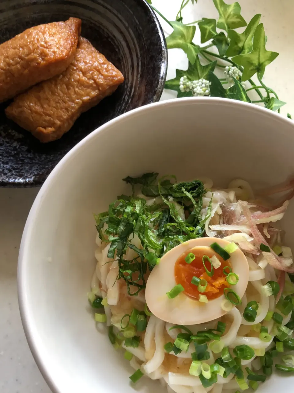 ぶっかけおろしうどん😊と稲荷|みゆきさん