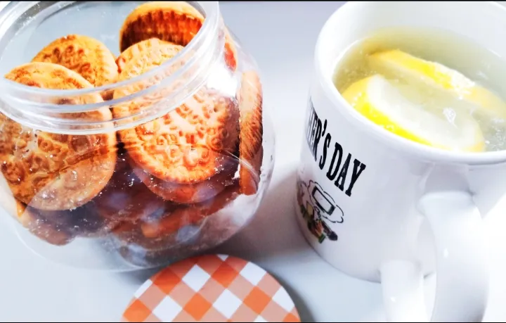 Coconut Biscuit & Hot Honey Lemon|Harlina  (Malaysia)さん