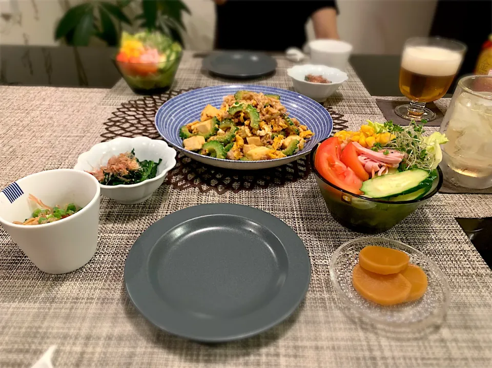 今年初のゴーヤチャンプル😊苦味が美味しい。|ゆかさん