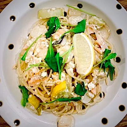 Lemon cream pasta w/zucchini + tofu + salmon|HouseHusさん