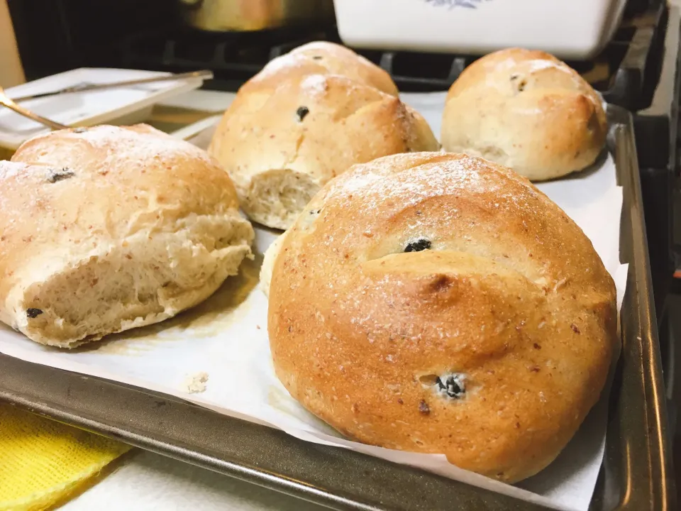 Homemade black olive bread|reigineさん