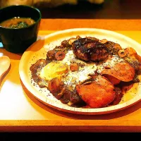 Snapdishの料理写真:色味茶色のみカレー|JANE1107さん