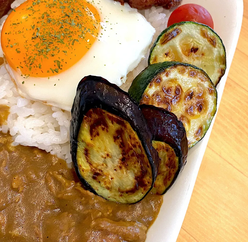 ここだけ見れば夏野菜カレー|Kouji  Kobayashiさん