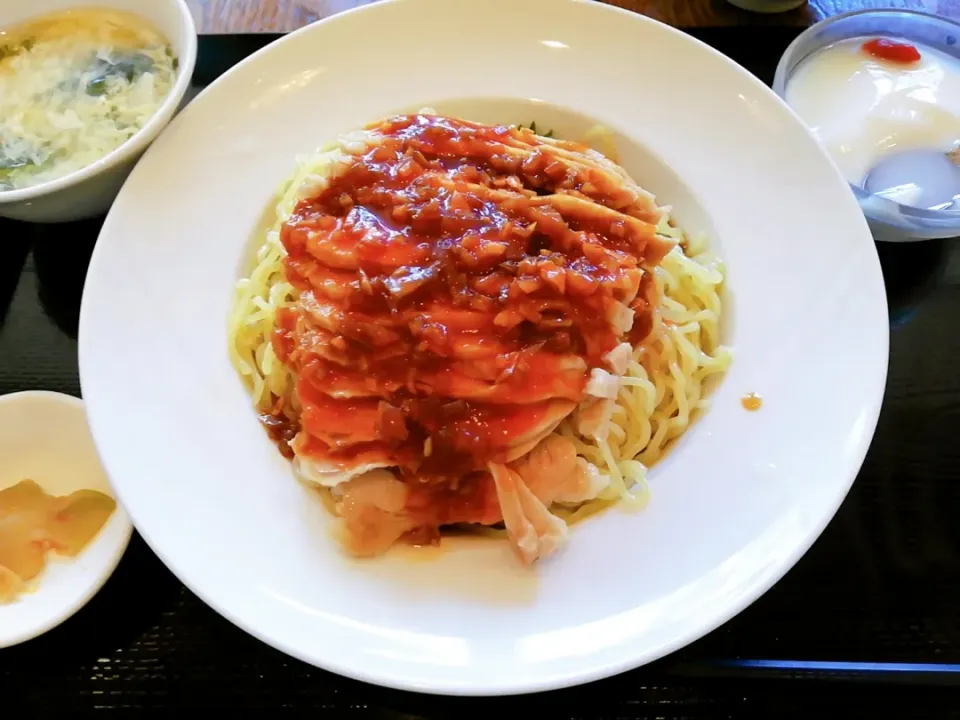 ピリ辛鶏肉冷やし中華|ますおさん