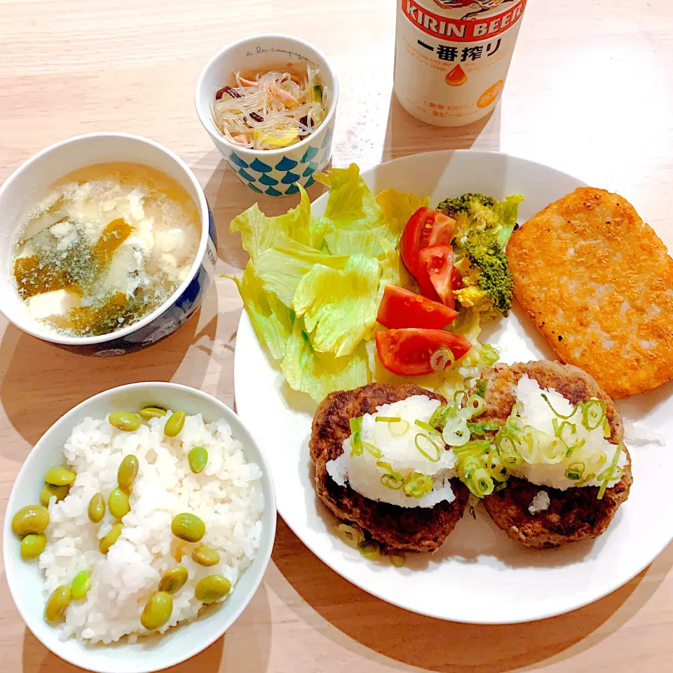 夜ご飯☺︎枝豆ご飯☆卵とわかめのお味噌汁☆サラダ＆おろしハンバーグ☆ハッシュドポテト|とまこ(*^o^*)さん