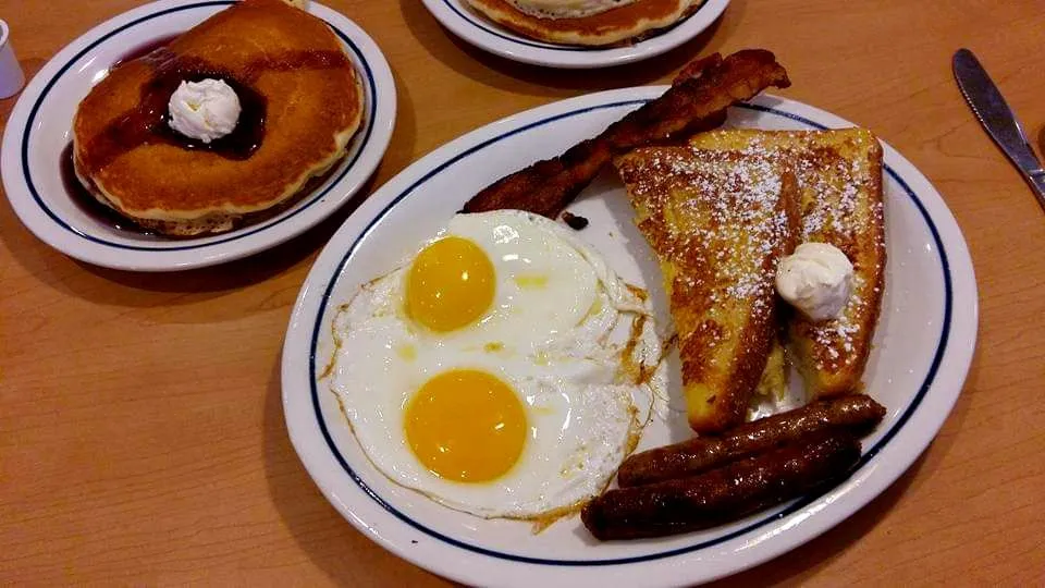 Snapdishの料理写真:IHOP Breakfast|steven z.y.さん