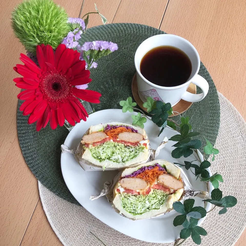 7/4❤︎照り焼きチキン&たまごサラダ野菜たっぷりわんぱくサンド❤|Makinsさん