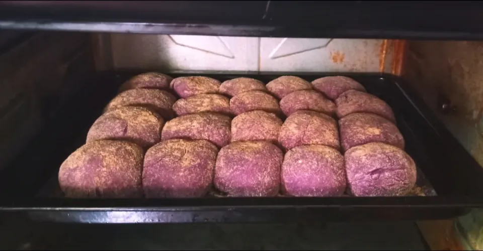 Ube Cheese Pandesal|ghretzさん