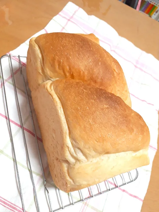 ヨーグルトツイスト🍞食パン|yukinkoさん