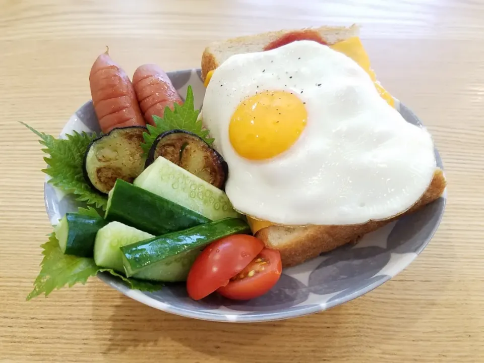 朝ごはん|ひんひさん