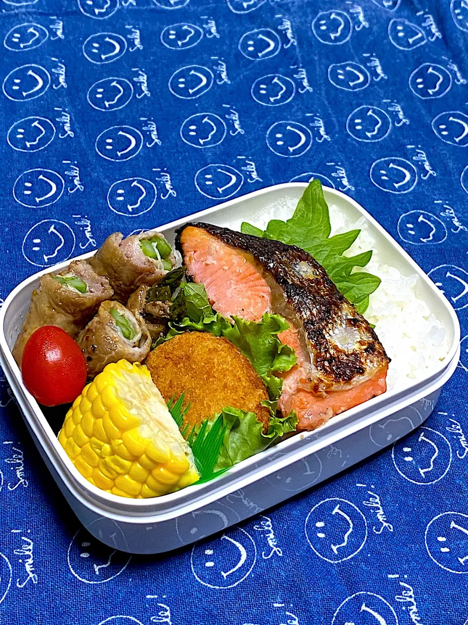 Snapdishの料理写真:息子のお弁当(リク､とうもろこし🌽🌽🌽🌽🌽😃)|かあたんさん