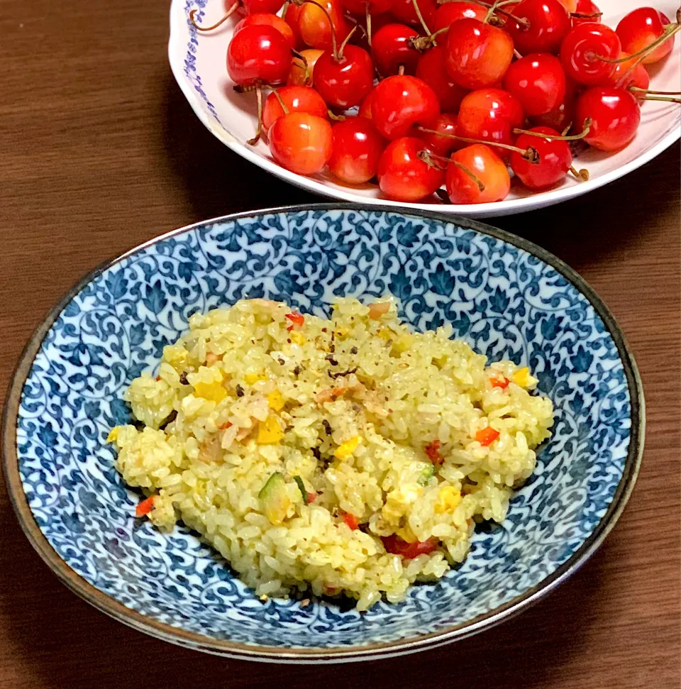 ジェノベーゼチャーハン&さくらんぼ🍒|sakiさん