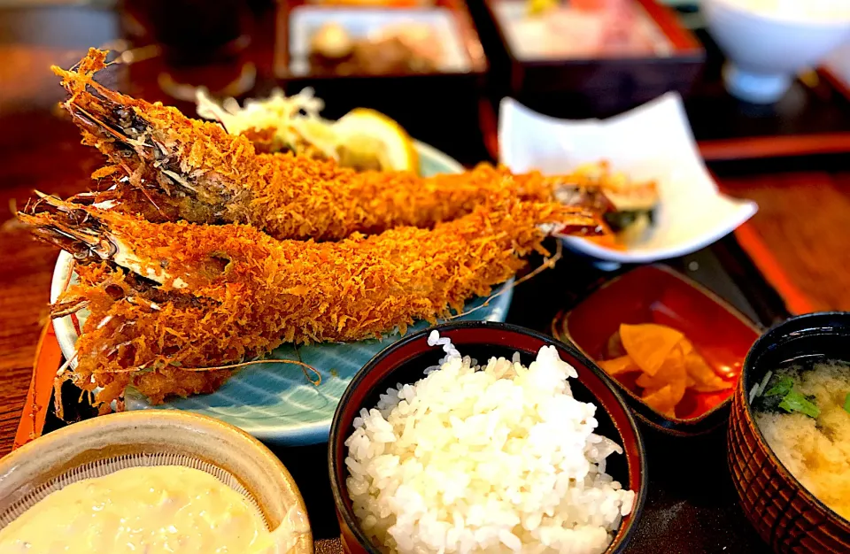 Snapdishの料理写真:大海老フライ🦞🦞ランチ　なんば　左海屋|ナナさん