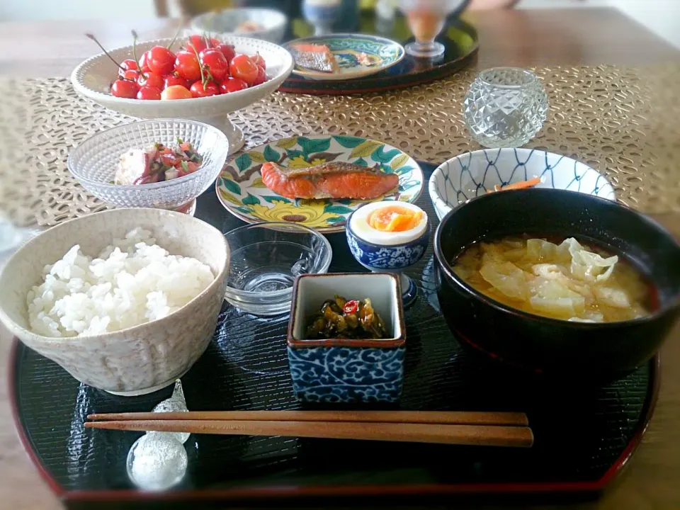 塩鮭のある食卓|古尾谷りかこさん