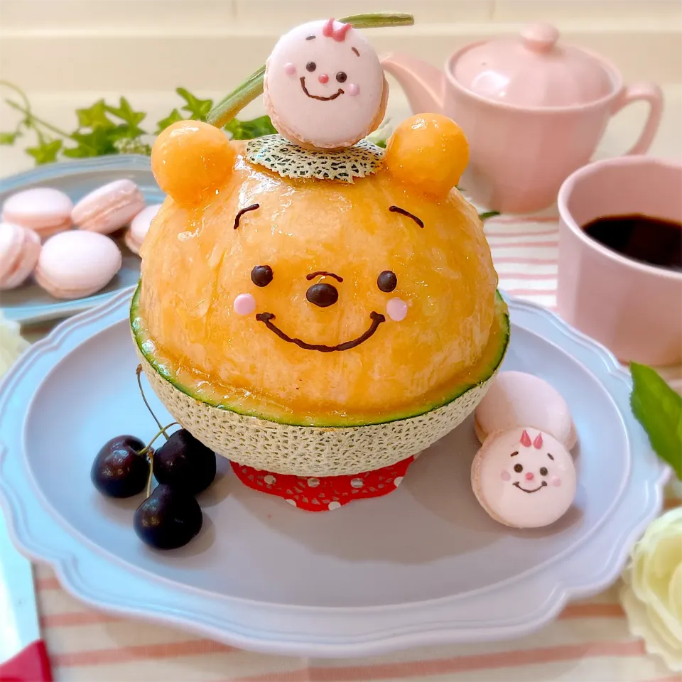 Snapdishの料理写真:プーさんの丸ごとメロンケーキ|せいこさん