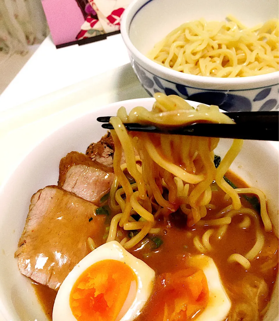 濃厚魚介醤油のつけ麺😍😍|とらさん